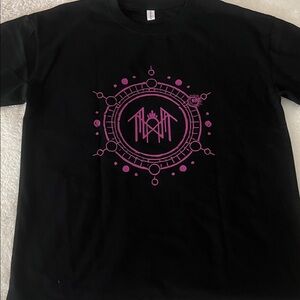 NEW (CHICYEA) graphic design t-shirts size M